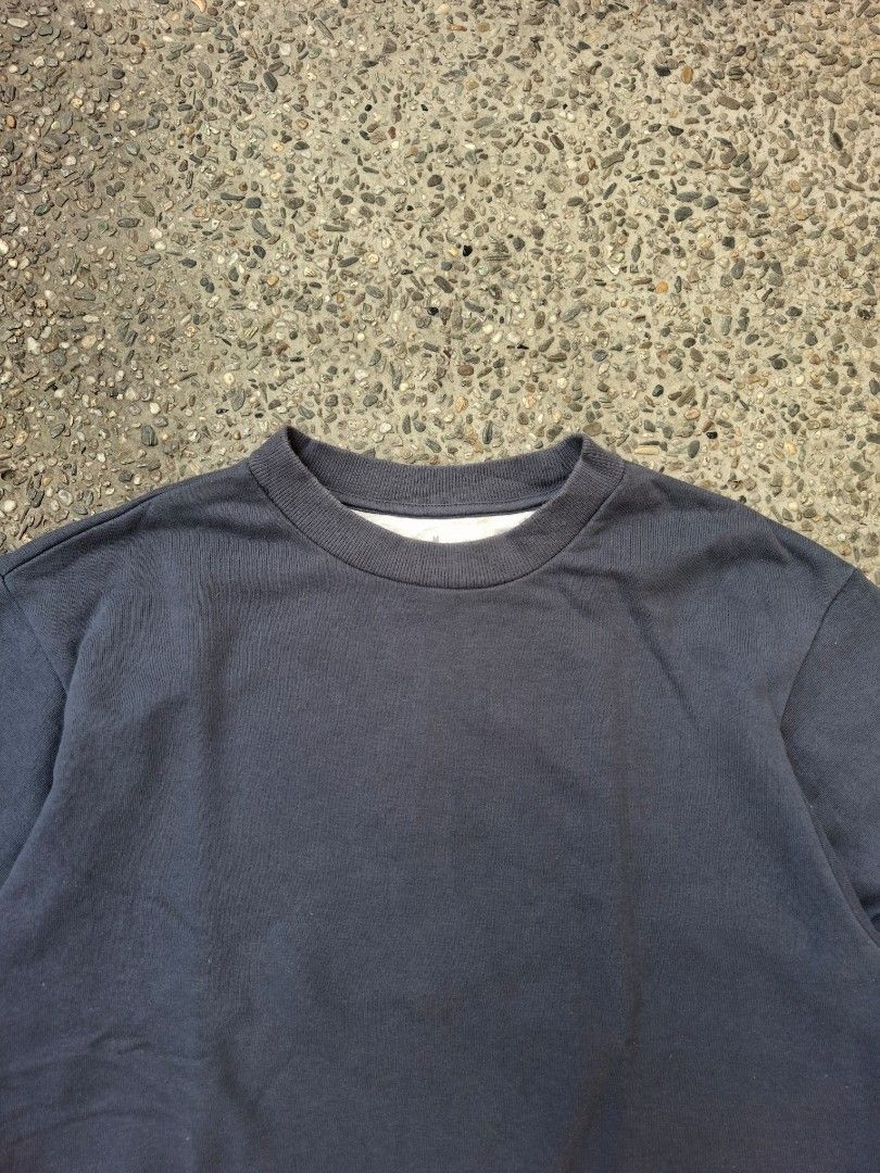 Muji Crewneck Sweatshirt Size M (Category: Coats, Jackets and Outerwear) located in Marikina City. Submitted by 2nd_chancedrips (Listing ID 1442643656, Image 2). Description: - Muji Grey Crewneck Sweatshirt - Size: Medium (M) -dimes 21 x 24 - Long sleeves with ribbed cuffs - Ribbed hem - Comfortable and casual design - Ideal for layering or wearing solo - Pairs easily with jeans or shorts - A versatile wardrobe staple - no issue.