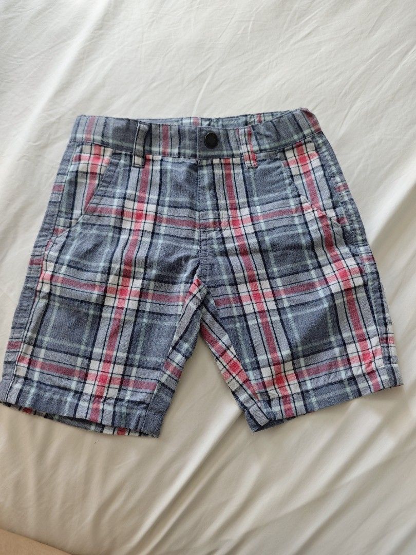 Nautica Plaid Shorts Size 2T (Category: Babies & Kids Fashion) located in Manila. Submitted by prelovedblvd (Listing ID 1442604744, Image 1). Description: Used 2x - Cute plaid shorts from Nautica - Classic tartan pattern (blue, red, white) - Comfortable elastic waistband - Perfect for everyday wear - Size: 2T.