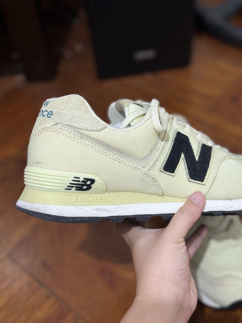 New Balance 574 Lime/Yellow Black (Category: Sneakers) located in Muntinlupa City. Submitted by slaybabee (Listing ID 1442594104, Image 2). Description: Size - US M 10 / US W 11.5 No box Rfs - Declutter .