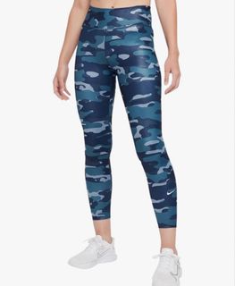 (Category: ) located in . Submitted by andreasclothes (Listing ID 1442567672, Image 1). Description: .