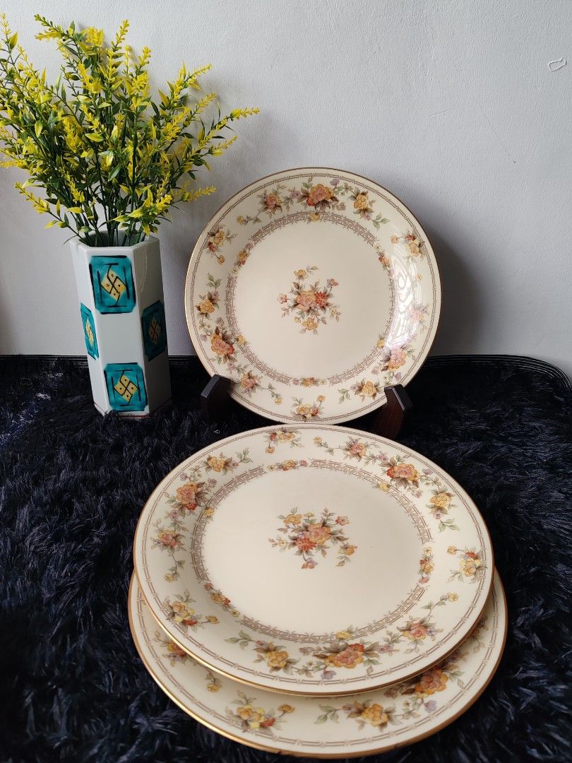 Noritake dinner plate 10.5cm (Category: Dinnerware & Cutlery) located in Santa Elena. Submitted by reggie022480 (Listing ID 1442665585, Image 1). Description: G cash payment and bdo acct. 440 per pc. 3 pcs available.