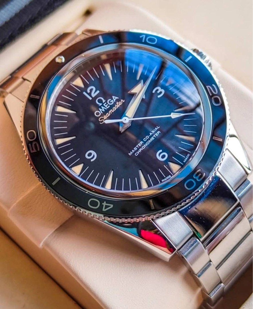 OMEGA SEAMASTER 300 MASTER CO-AXIAL CHRONOMETER ⚓✨ (Category: Luxury Watches) located in Manila. Submitted by kristinepenafiel (Listing ID 1442639202, Image 2). Description: OMEGA SEAMASTER 300 MASTER CO-AXIAL CHRONOMETER ⚓✨ A modern classic featuring Omega’s Master Co-Axial movement, anti-magnetic technology, and ceramic bezel. ✔️ Black Dial ✔️ Certified Chronometer ✔️ Complete Set ✔️ 41mm Case ✔️ Model: 233.30.41.21.01.001 Price: ₱268,000 Messa