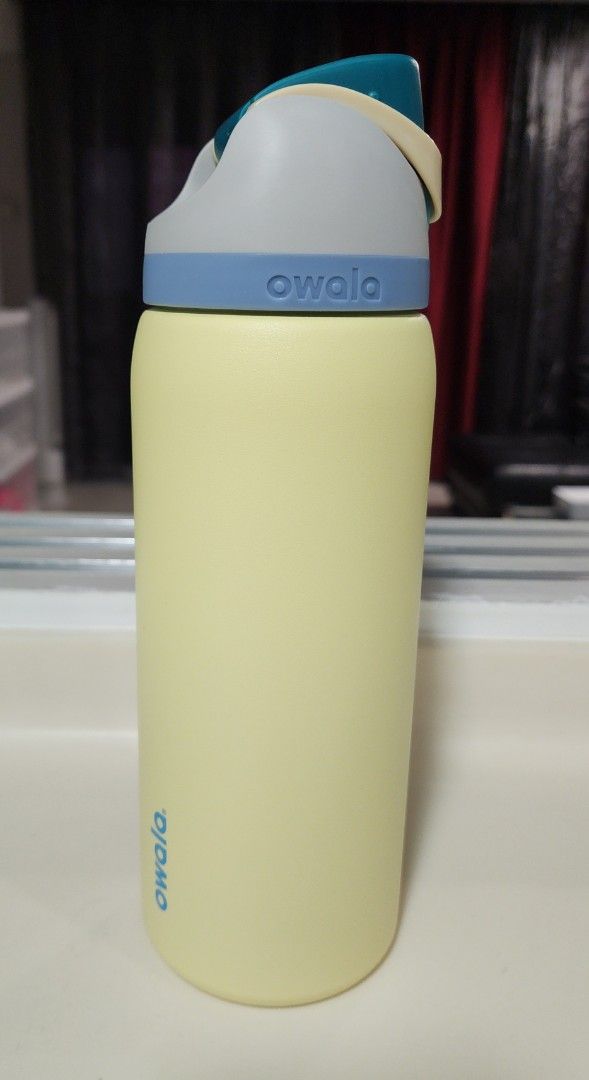 Owala 32oz Water Bottle with Straw476571832147005440