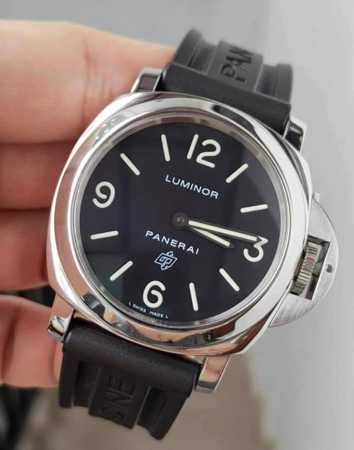 PAN LUMINOR 44MM ✨ (Category: Luxury Watches) located in Manila. Submitted by kristinepenafiel (Listing ID 1442647861, Image 1). Description: PAN LUMINOR 44MM ✨ ₱208,000 ✔️Complete Set ✔️Manual Winding Movement Model: PAM 000 ✨Case Size: 44mm ✨Black Dial ✨Condition: 9/10 Built for enthusiasts who appreciate strong wrist presence and timeless military-inspired design, remains one of the most recognizable luxury sports watches ever created. Bold. I