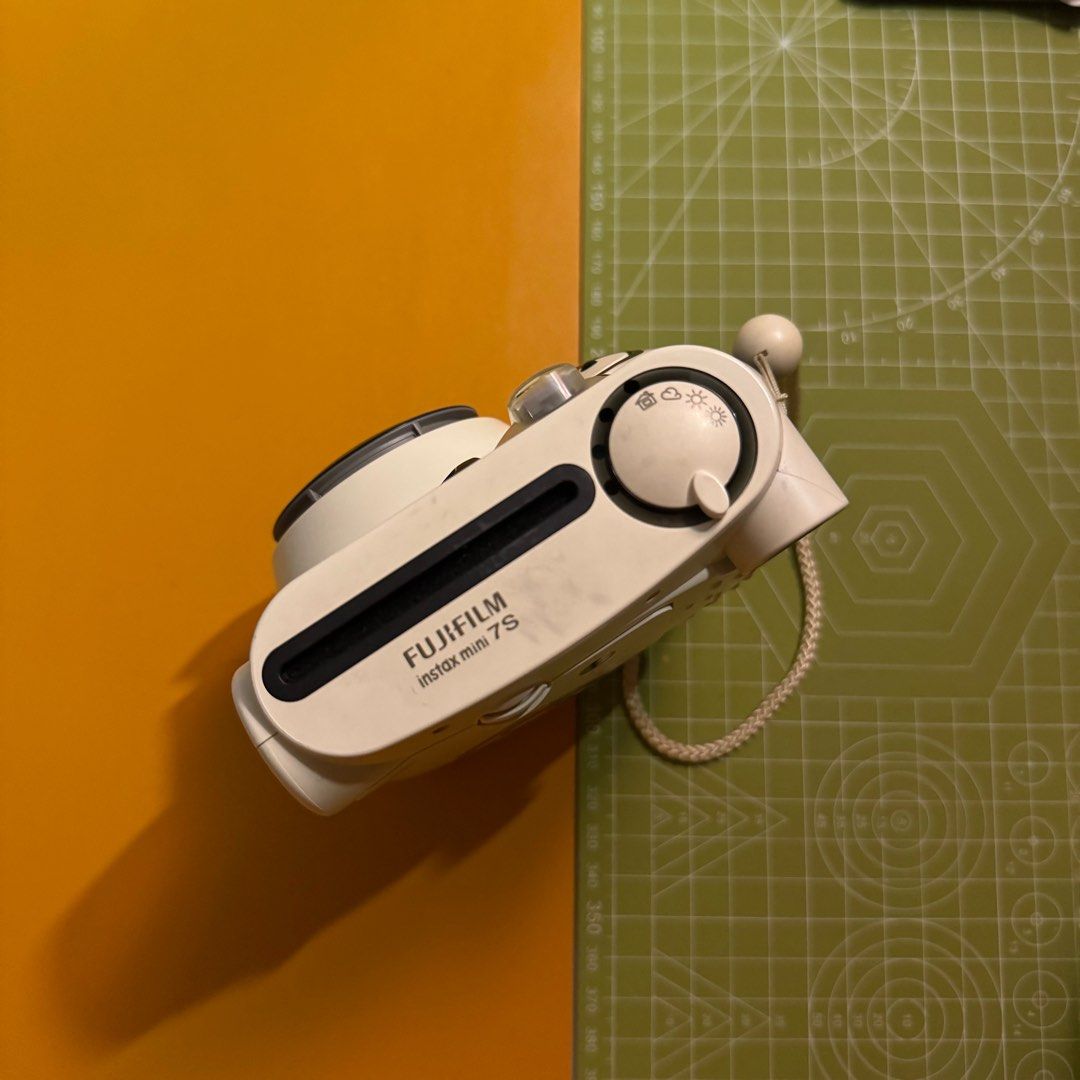 Panda Instax Mini 7s (Category: Cameras) located in Makati City. Submitted by smolpapi (Listing ID 1442718518, Image 2). Description: NOTE: Not sure if still working since I don’t have batteries for testing.