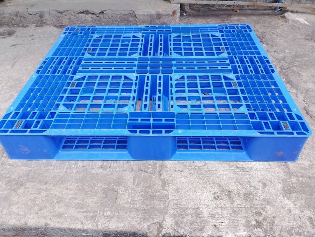 Plastic Pallet (Category: Everything Else Others) located in Manila. Submitted by 09171479278_elsie. (Listing ID 1442615406, Image 2). Description: Specs: Blue, 1200x1000x150mm 2 Tons cap..