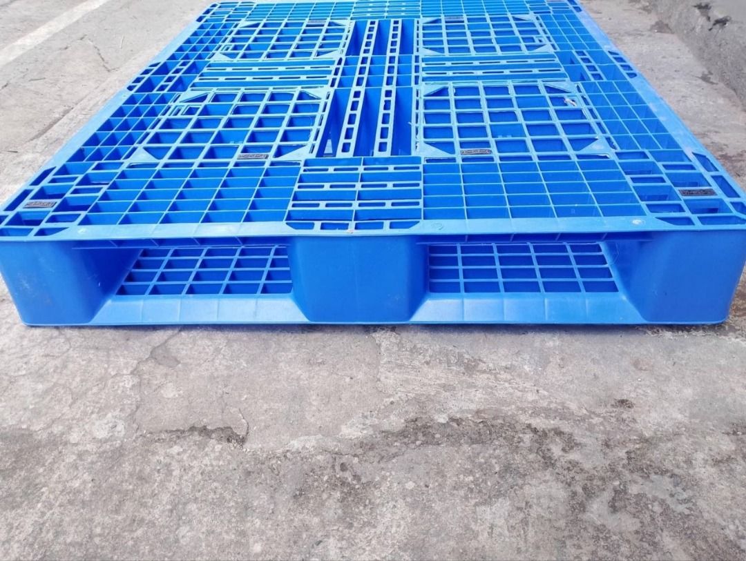 Plastic Pallet (Category: Everything Else Others) located in Manila. Submitted by 09171479278_elsie. (Listing ID 1442615406, Image 1). Description: Specs: Blue, 1200x1000x150mm 2 Tons cap..