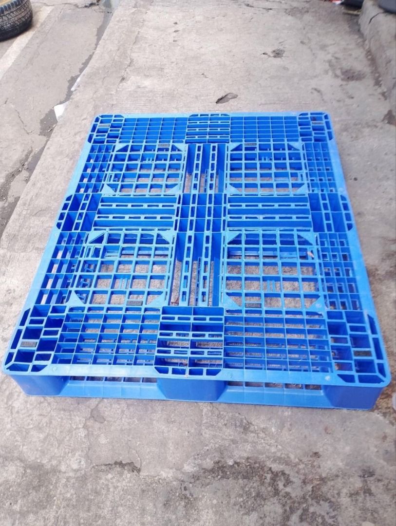 Plastic Pallet (Category: Everything Else Others) located in Manila. Submitted by 09171479278_elsie. (Listing ID 1442615406, Image 3). Description: Specs: Blue, 1200x1000x150mm 2 Tons cap..