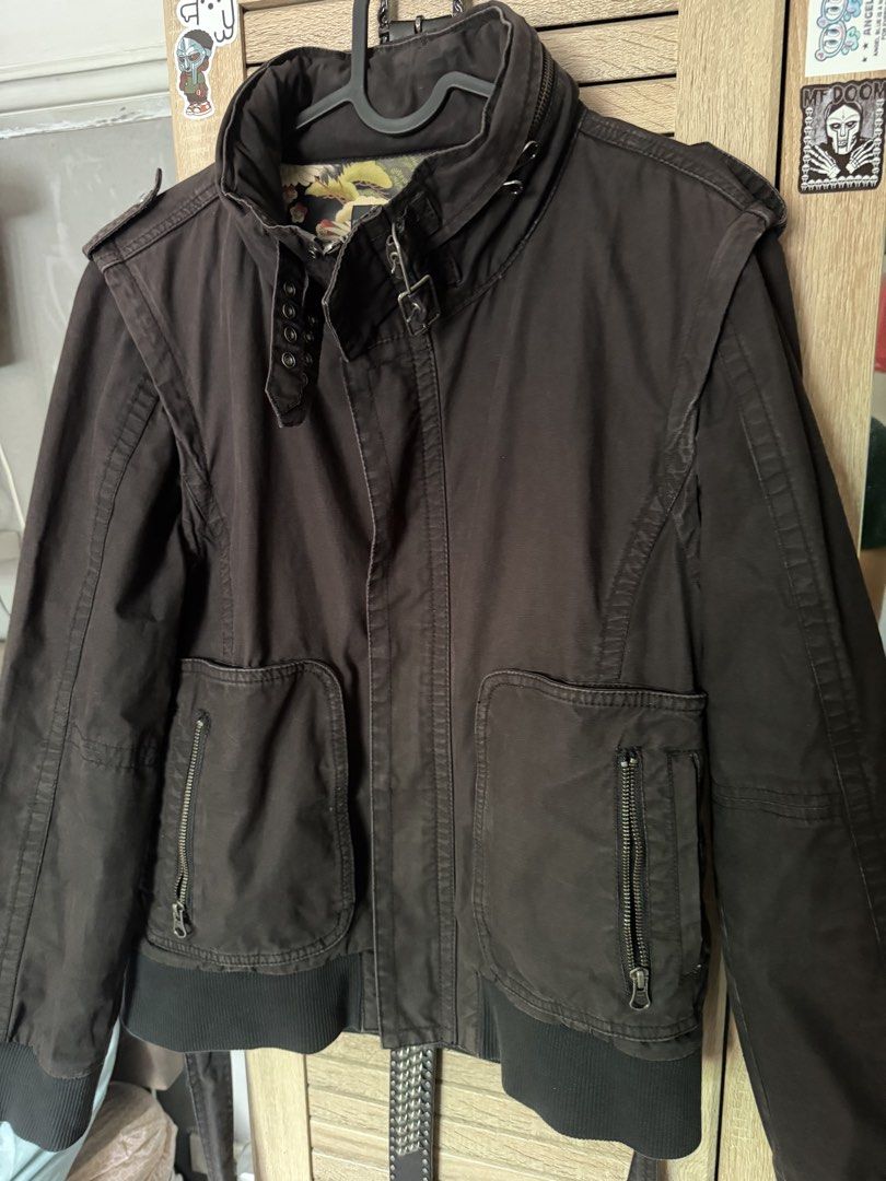 PPFM Vest Jacket (Category: Coats, Jackets and Outerwear) located in Manila. Submitted by polyesterspliff (Listing ID 1442559179, Image 3). Description: PPFM Jacket Removable sleeves and hidden hood in the collar Double zip Size L on tag 21 width 26 length No issues Negotiable.