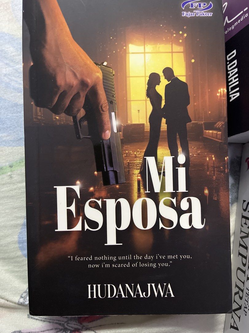 Preloved novel (Category: Storybooks) located in Taiping. Submitted by nazuragon (Listing ID 1442696708, Image 2). Description: Hi..boleh dm utk tgk condition novel… Mi esposa /mi diosa-Rm 15 Thariq ridzuwan-rm20 Dia tetap sempurna-Rm 15 Kerana dendam-rm25(sold) Asmara wira zafeerul-rm 25 Bahagia untuk Izammil-rm27 .