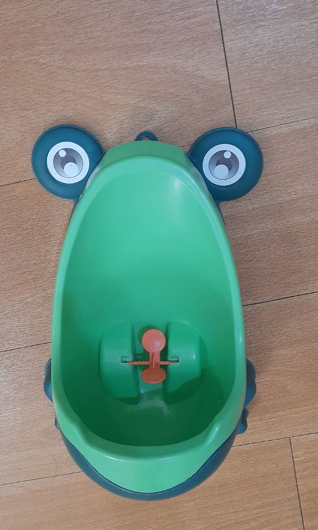 PRELOVED URINAL FOR TRAINING (Category: Toilet Training) located in Manila. Submitted by lucky7ph (Listing ID 1442667210, Image 1). Description: urinal for training purpose what you see is what you get.