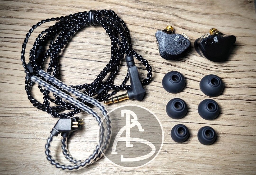 Pro IEMs - In ear Monitors - High resolution Dynamic driver by CCZ (Category: Earphones) located in Pasay City. Submitted by radtek (Listing ID 1442703602, Image 3). Description: ✅Brand new and Sealed. Guaranteed Authentic 💯 ☑️High performance IEMs ✅Ergonomic fit. Detailed sound with great bass presence. ☑️Best for DJs, Performers, Singers, Musicians, Streamers or for pure music enjoyment. ✅ Studio, Stage, or daily use. SPECS: Driver: 10mm Dynam
