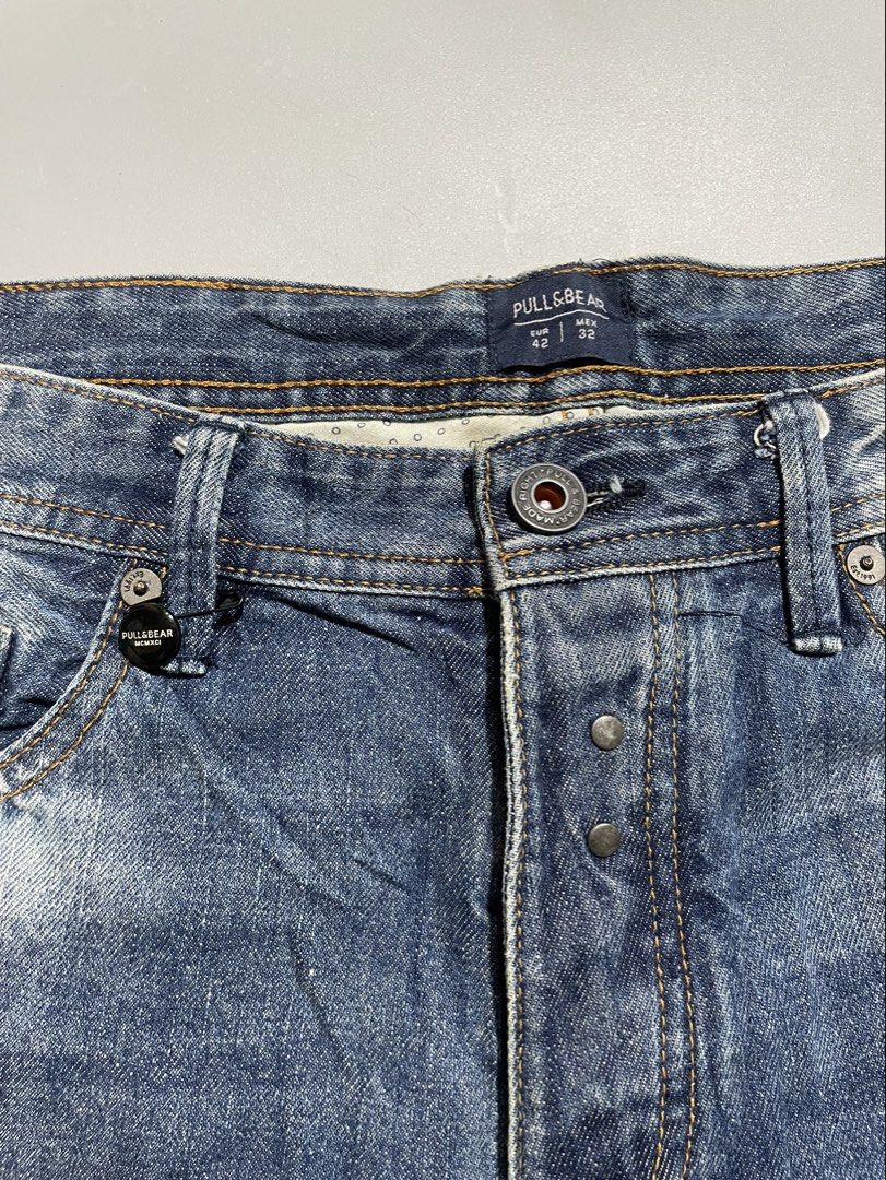 Pull & Bear Blue Washed Denim Shorts (Category: Shorts) located in Taguig. Submitted by sellnbustle (Listing ID 1442651742, Image 2). Description: Pull & Bear Blue Washed Denim Shorts Buttonfly Size 34 waist 22” length 9.5” leg opening Excellent condition Cut wash tag.