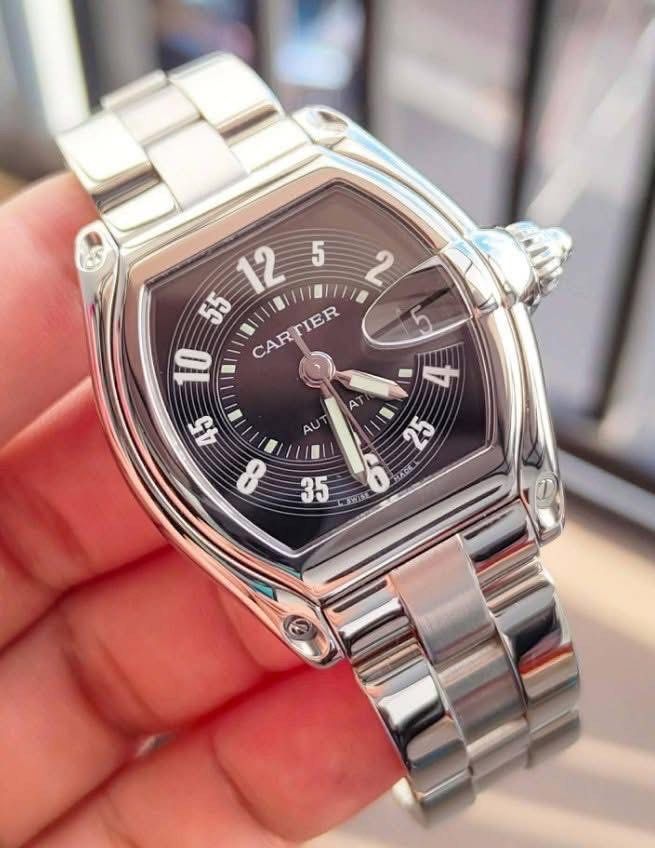 ROADSTER AUTOMATIC ✨ (Category: Luxury Watches) located in Manila. Submitted by kristinepenafiel (Listing ID 1442654073, Image 1). Description: Back in Stock! 🤩 ROADSTER AUTOMATIC ✨ P208,000 ✔️Complete Set ✔️Automatic Movement Model: Cartier 2510 ✨Ideal 38mm Wrist Presence ✨9 / 10 Excellent Overall Condition A bold and sporty classic from Cartier — the Roadster blends luxury and performance with its unmistakable curved case design and timeless p