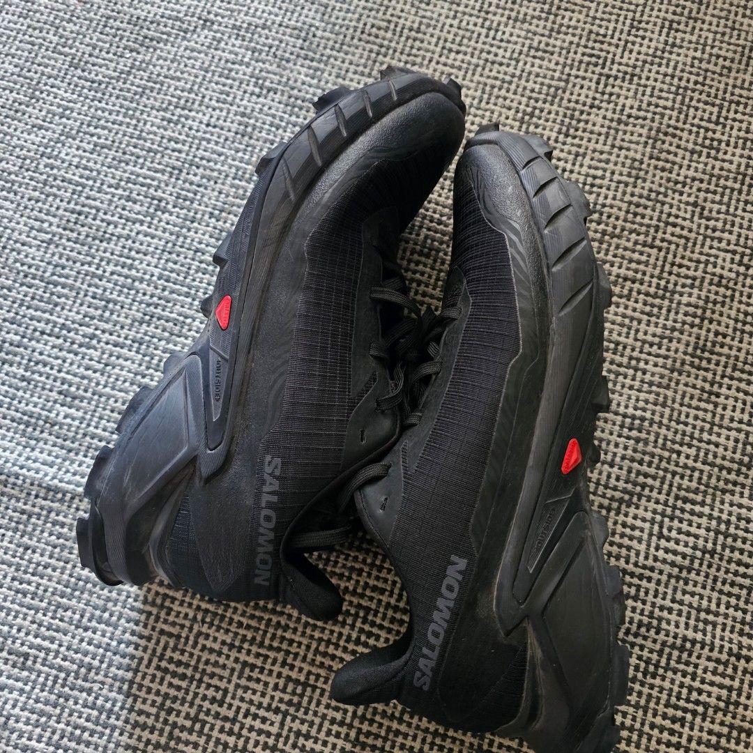 Salomon Black Trail Running Shoes (Category: Sneakers) located in Pasig City. Submitted by dodongying (Listing ID 1442593461, Image 3). Description: - slightly used, excellent condition -Black Salomon trail running shoes - Excellent grip outsole for any terrain - Secure lace-up closure - Size: UK7.5/ US 9/ EU 41.5 - Made in India - Perfect for your next adventure.