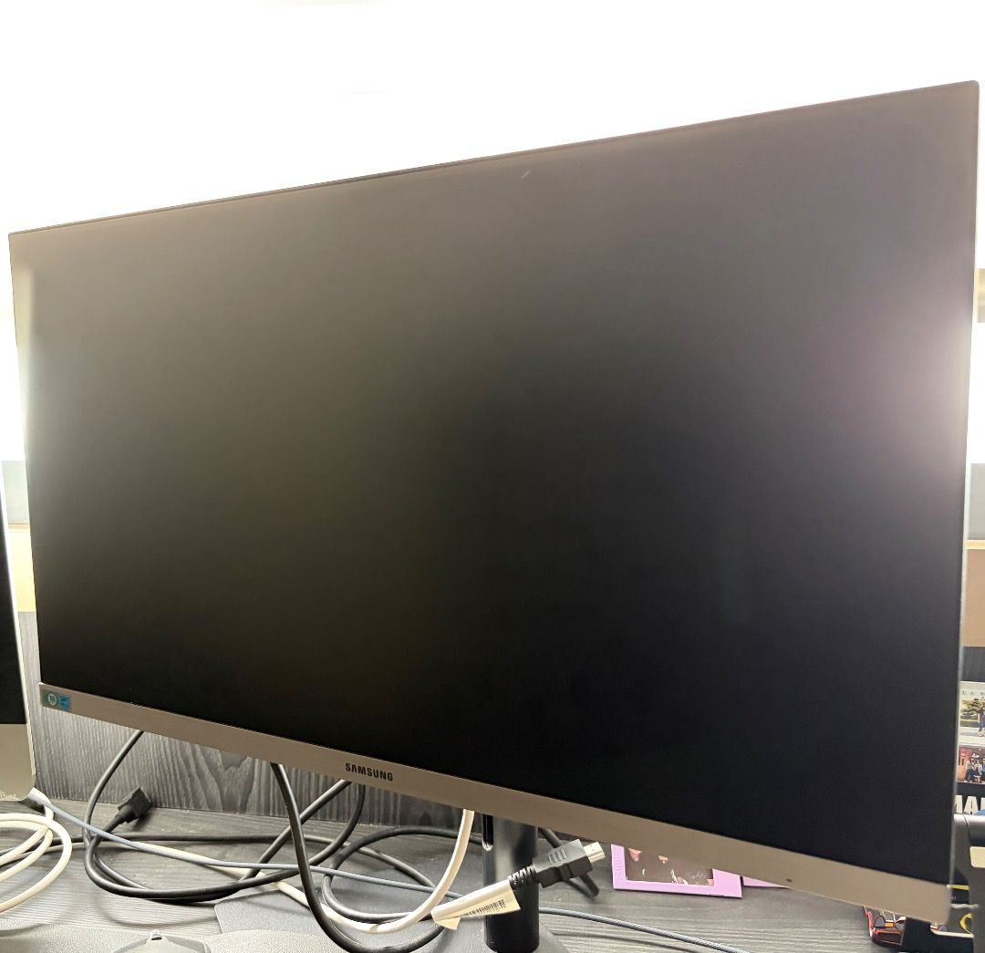 Samsung Computer Monitor476512471473213440