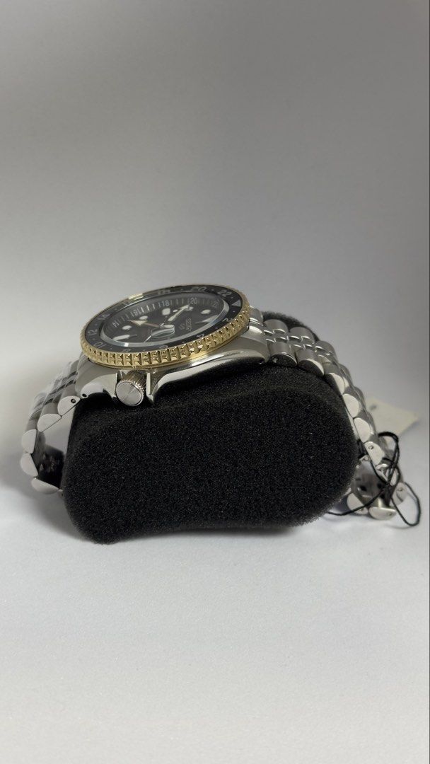 Seiko 5 GMT Automatic Watch SSK021 (Category: Men's Watches) located in Manila. Submitted by vallaurence (Listing ID 1442713784, Image 3). Description: - Seiko 5 GMT Automatic Watch - Stainless steel case and bracelet - Black dial with gold bezel accents - Date window - GMT function for dual time zones - 10 Bar Water Resistance (100 meters) - Made in Japan - 24 Jewels - Exhibition case back to view movement.