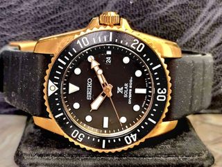 （分類：）位於 。 由 2handwatch 提交（商品編號 1442575803，圖片 1）。簡介： 。