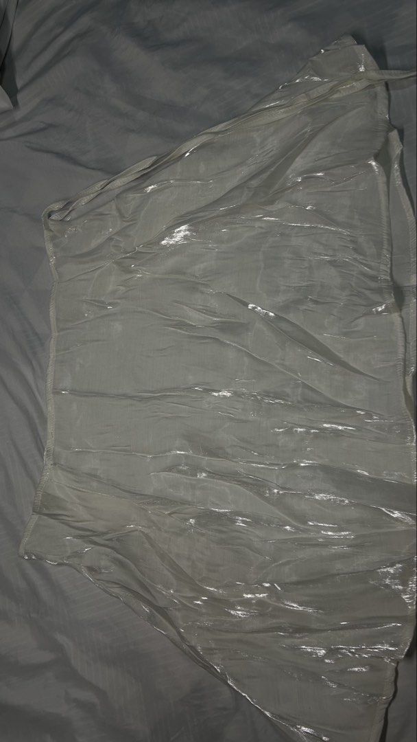 Sheer White Crinkled skirt (Category: Skirts) located in Manila. Submitted by fromrie (Listing ID 1442616204, Image 1). Description: - Lightweight sheer fabric - All-over crinkled texture - Approximately 16 inches - Highly versatile for various styling options - Perfect for the beach as a cover up never worn rfs: lost weight.