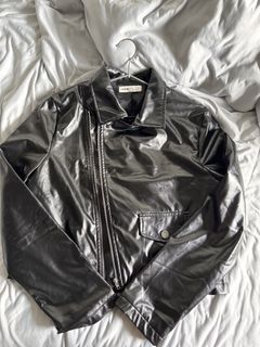 (Category: ) located in . Submitted by preiscloset (Listing ID 1442575884, Image 1). Description: .