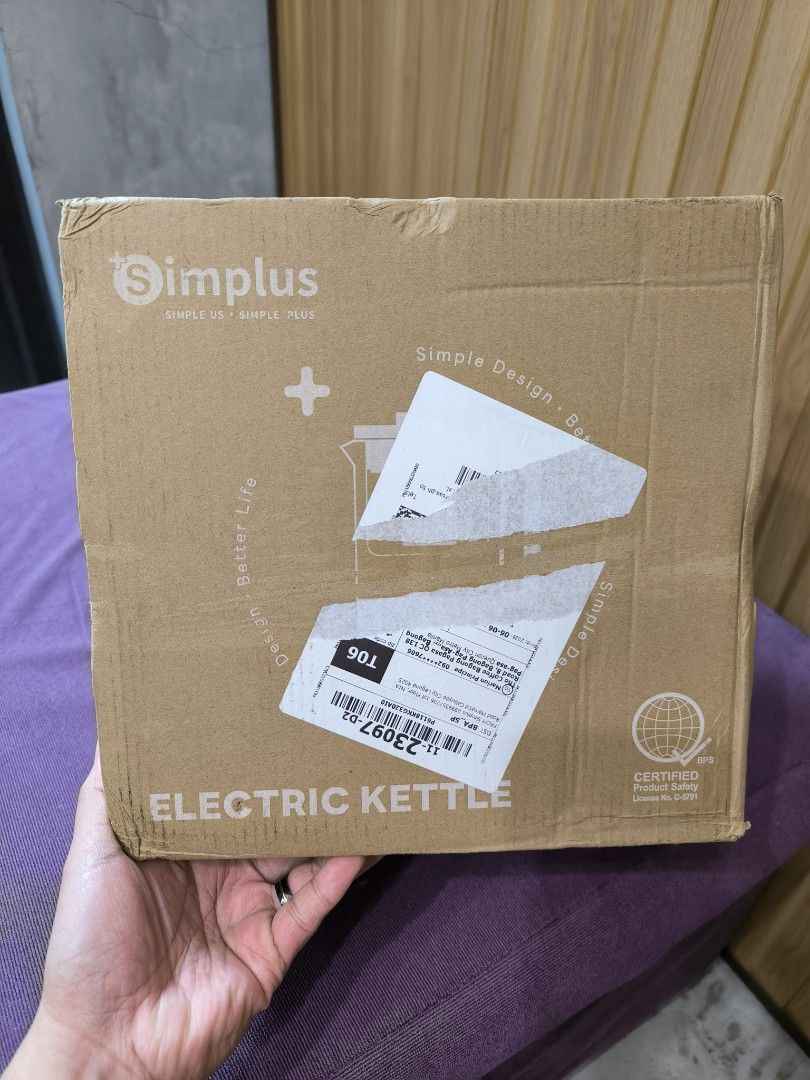 Simplus Electric Kettle - Simple Design, Better Life (Category: Kettles & Airpots) located in Quezon City. Submitted by loncoylextondre (Listing ID 1442632608, Image 3). Description: For Sale: Brandnew sealed Simplus Electric Kettle 1.5L With stew cup and tea infuser Pick up or sameday delivery via lalamove Loc: Bagong pagasa qc (likod ng SM North Edsa) .