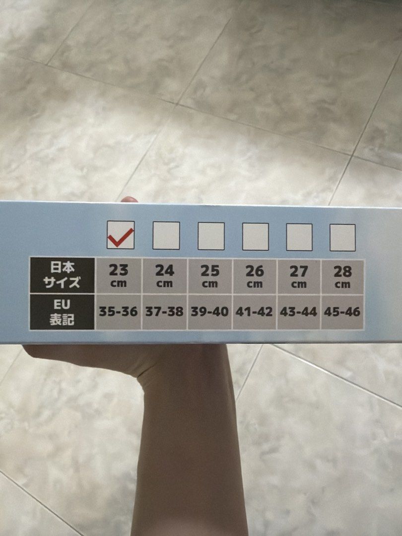 Sole Insert (Category: Shoe inserts & accessories) located in Singapore. Submitted by n0nickname (Listing ID 1442633641, Image 3). Description: Size 23cm EU35-36 Self collect only. First come first serve. .