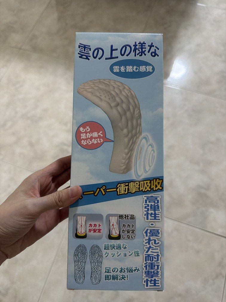 Sole Insert (Category: Shoe inserts & accessories) located in Singapore. Submitted by n0nickname (Listing ID 1442633641, Image 1). Description: Size 23cm EU35-36 Self collect only. First come first serve. .