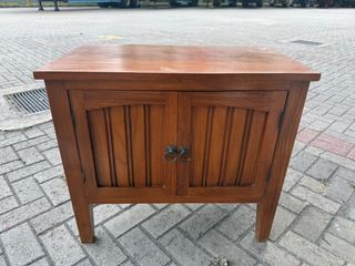 (Category: ) located in . Submitted by furnituregoods81887394 (Listing ID 1442580135, Image 1). Description: .