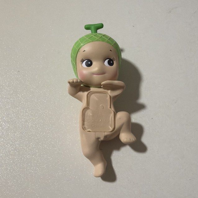 Sonny Angel Hipper Melon Harvest (Category: Designer & Blind Box Toys) located in Singapore. Submitted by krxtnc (Listing ID 1442661055, Image 1). Description: - no original box or wrapper as it was given as a gift - no scratches or defects as far as i can tell - selling cos i dont collect sonny angels.