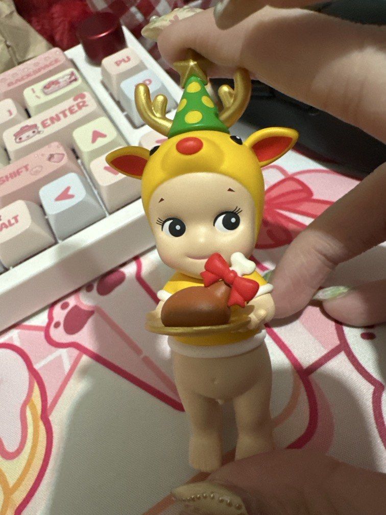 Sonny Angel Yellow Set ☀️ (Category: Designer & Blind Box Toys) located in Makati City. Submitted by just_clutters (Listing ID 1433936539, Image 1). Description: - bday series - christmas dinner series - candy store series.