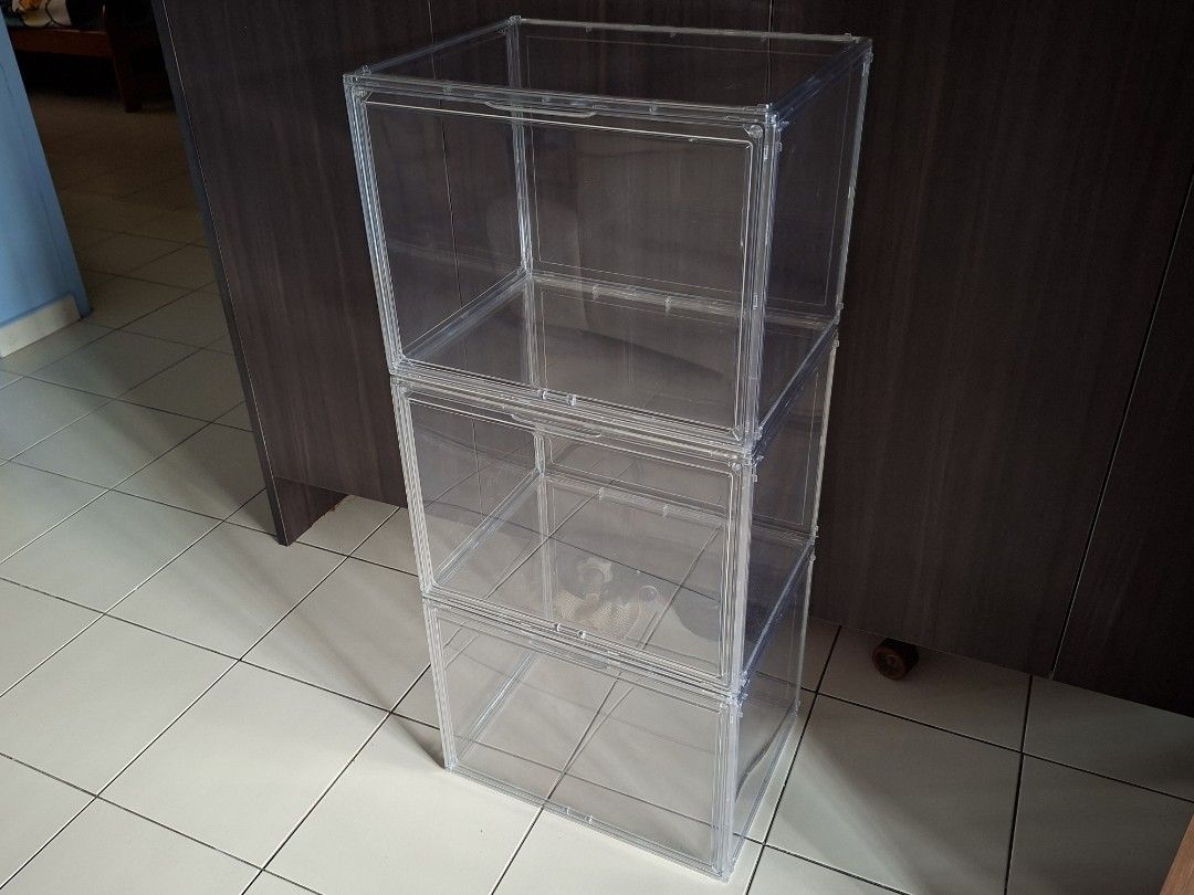 Stackable display case/box476550501268858880