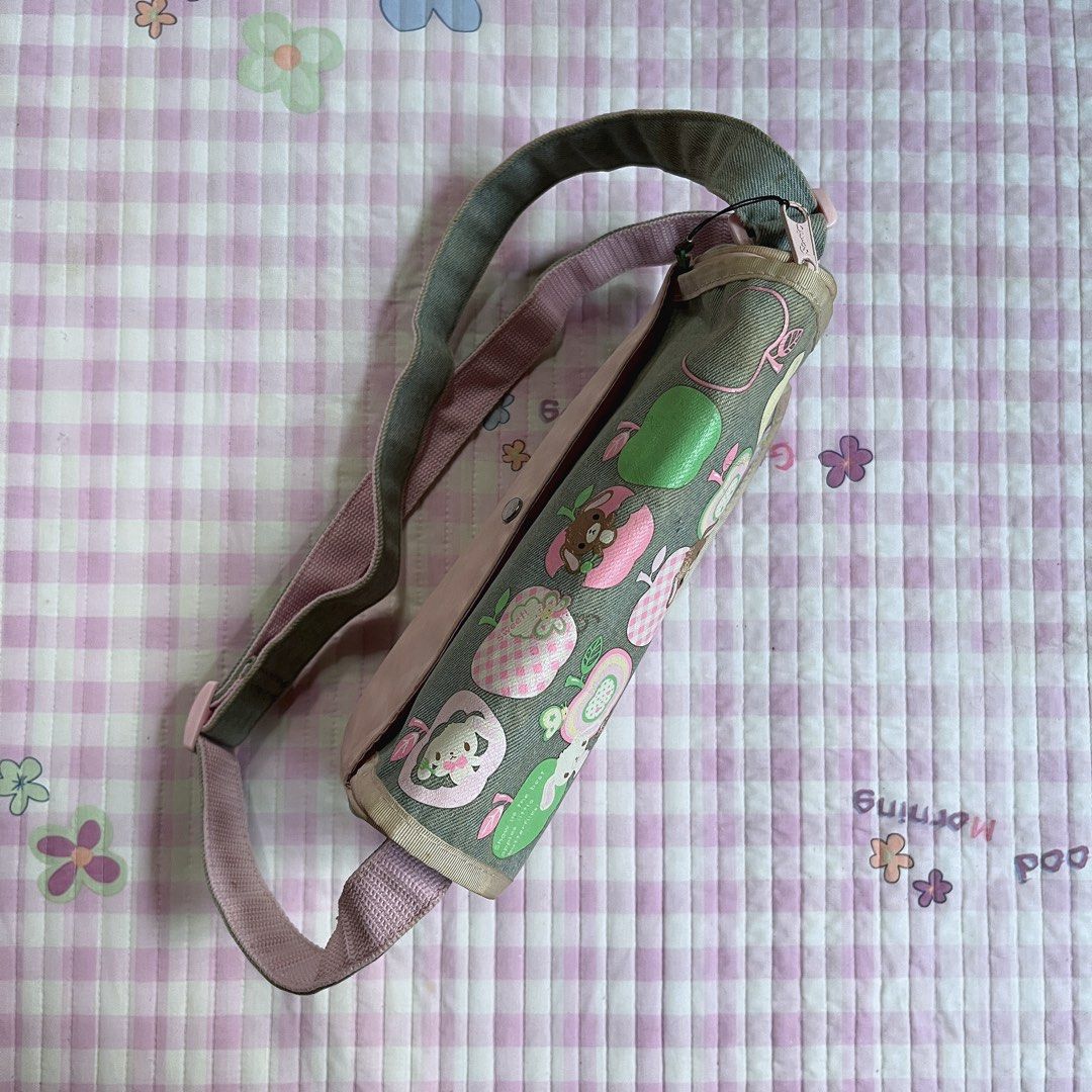 Sugarbunnies Denim Messenger Bag (Category: Shoulder Bags) located in Manila. Submitted by meeeeeraaa (Listing ID 1442723085, Image 3). Description: - Adorable denim shoulder bag -collector's piece - Stylish pink strap and trim - Secure buckle closure - Spacious interior for essentials flaw: general signs of usage, storage stains, paint faded a bit.