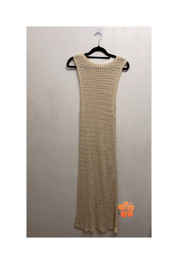 Summer Knitted Long Dress (Category: Traditional & Ethnic wear) located in Caloocan City. Submitted by mrynn_declutter (Listing ID 1442717205, Image 1). Description: .