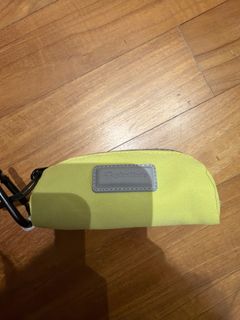 (Category: ) located in . Submitted by caroubuynsell (Listing ID 1442680905, Image 1). Description: .