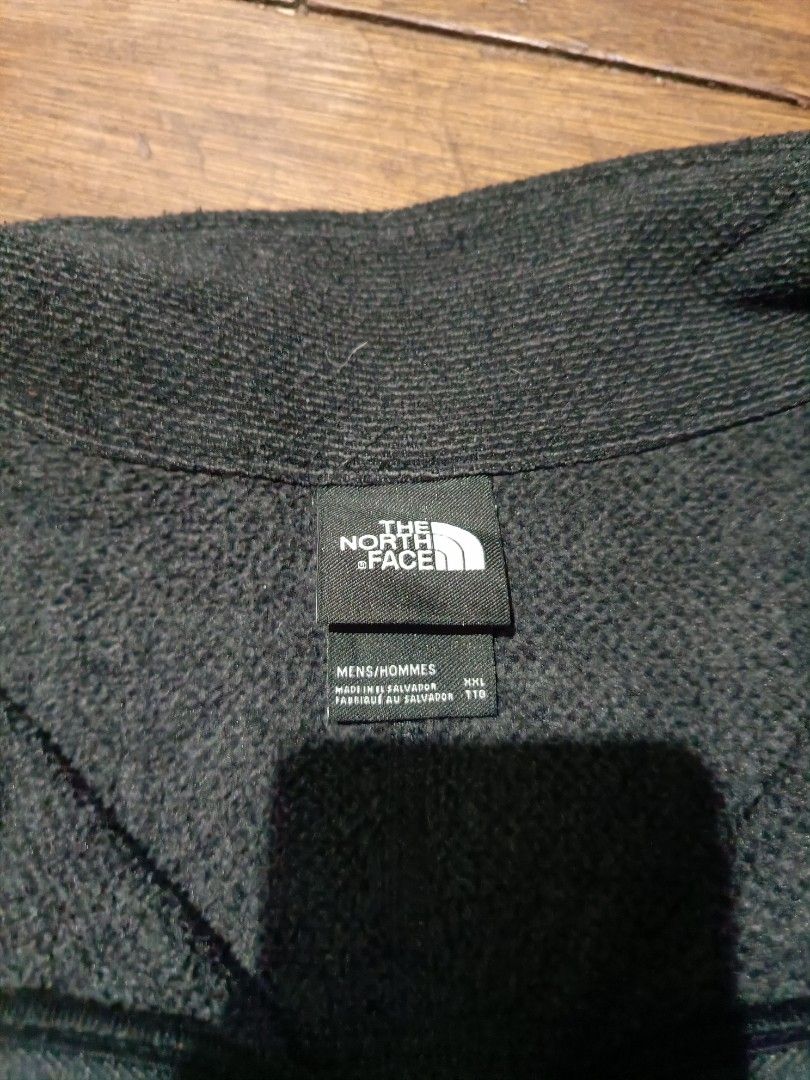 The North Face Fleece Qzip (Category: Coats, Jackets and Outerwear) located in Manila. Submitted by lootnlatch (Listing ID 1442667163, Image 3). Description: 26.5x29 authentic/legit excellent condition need wash only .