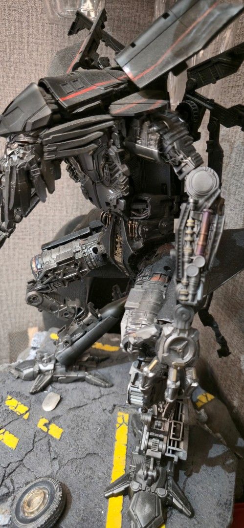 Transformers jetfire custom painted (Category: Action & Battle Toys) located in Marilao. Submitted by ndzamora77 (Listing ID 1442593967, Image 3). Description: - Transformers - Detailed robot and jet modes - Poseable limbs and accessories included - Perfect for Transformers collectors and fans.