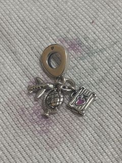 (Category: ) located in . Submitted by chloeeeneryyy (Listing ID 1442677955, Image 1). Description: .