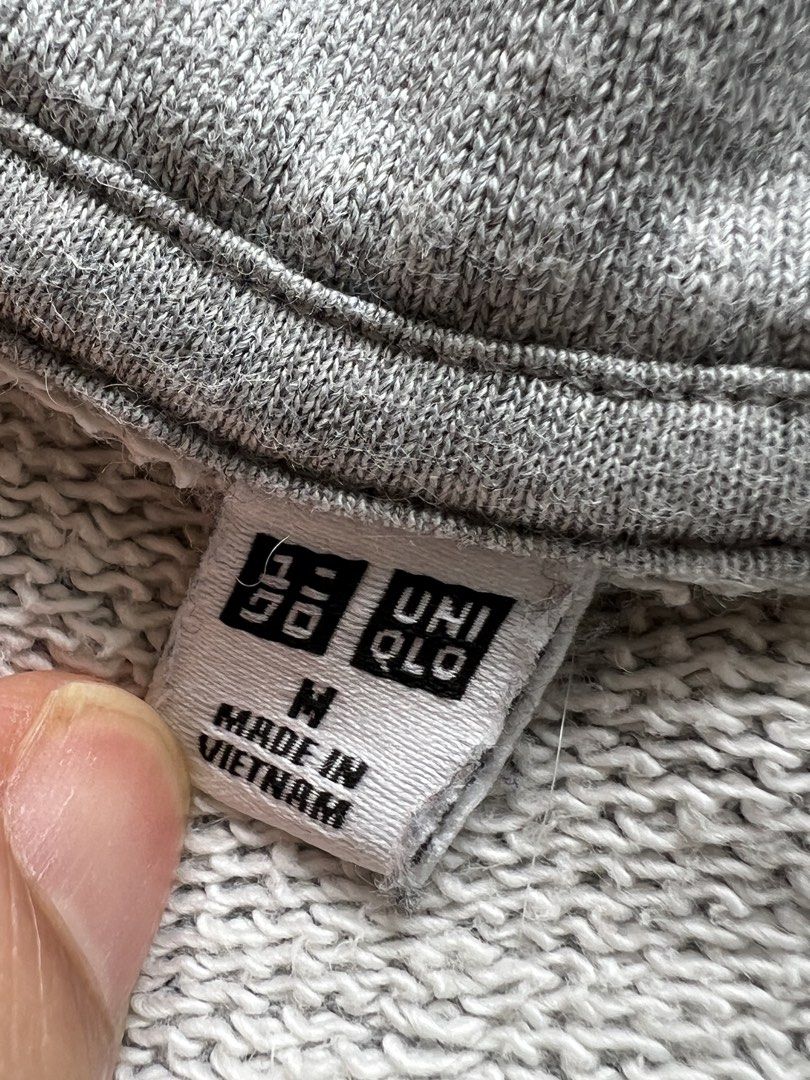 Uniqlo Grey Half Zip Sweatshirt (Category: Coats, Jackets and Outerwear) located in Quezon City. Submitted by cheskatan (Listing ID 1442623034, Image 2). Description: Length: 21 inches Bust: 15.5 inches Sleeve: 19 inches.