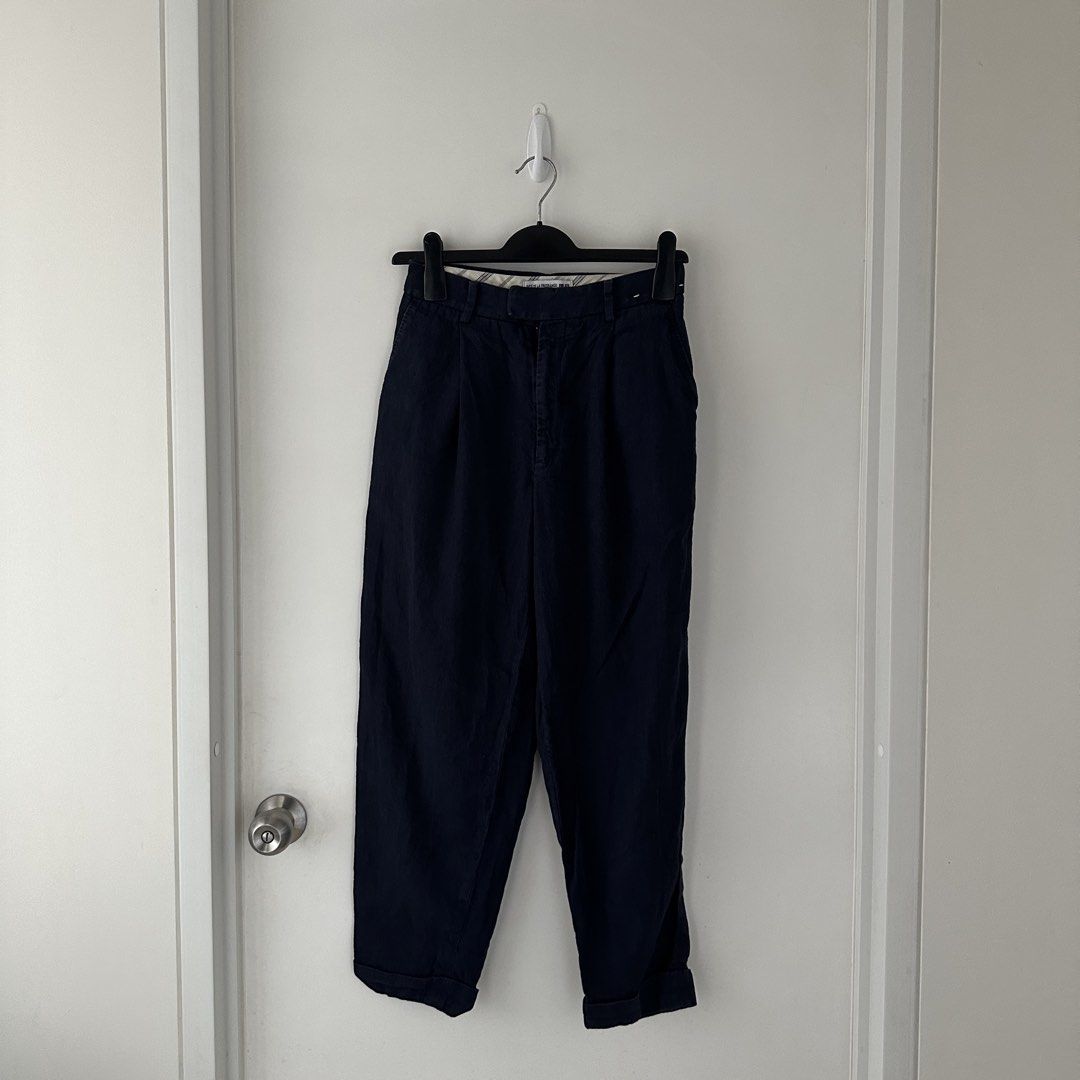 Uniqlo Navy Blue Pants (Category: Other Bottoms) located in Cebu City. Submitted by condodeclutterph (Listing ID 1442616703, Image 1). Description: .
