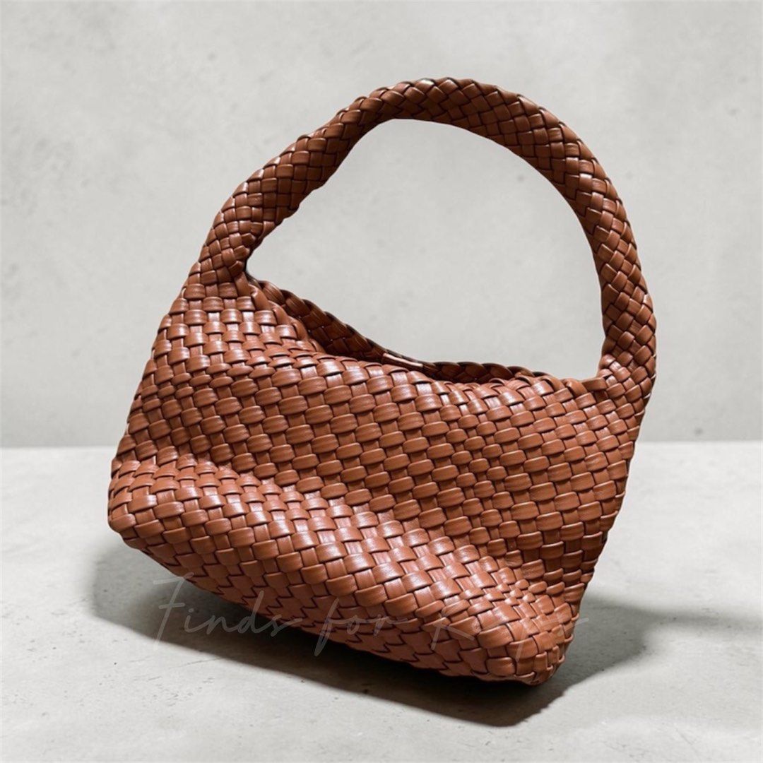 WOVEN SOFT LEATHER SHOULDER/KILI BAG (Category: Shoulder Bags) located in San Fernando. Submitted by findsforkeeps (Listing ID 1421487204, Image 1). Description: ‼️PLS. READ BEFORE PURCHASING‼️ ✔️ Directly bought in Bangkok, Thailand. Soft flexible leather & lightweight shoulder bag (kili bag), with removable pouch, caramel tan color, semi-medium size, snap closure, used once in very good condition. Dimensions: approx. 12”L top x 7.5”H x 3.5”D RF