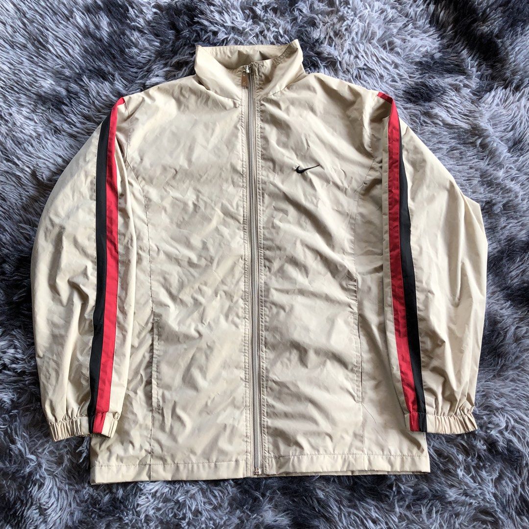 Y2k Elite Nike Track Jacket 2Line Windbreaker (Category: Coats, Jackets and Outerwear) located in Baao. Submitted by prettysixtythrift_17 (Listing ID 1442547265, Image 1). Description: Y2k Elite Nike Track Jacket 2Line Windbreaker ▪️Size: M ▪️Length: 27 ▪️Width: 21 ▪️Color Rate: 10/10 ▪️Condition: Excellent ▪️Issue: None Color may differ due to lighting MINE ₱ 1500 + sf Location: Baao Camarines Sur📍 .
