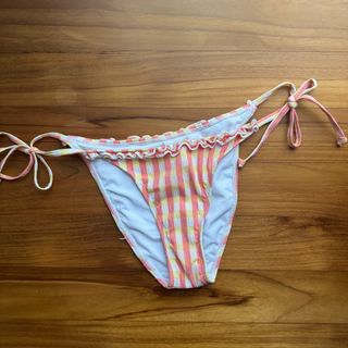 (Category: ) located in . Submitted by meowsc (Listing ID 1442725330, Image 1). Description: .