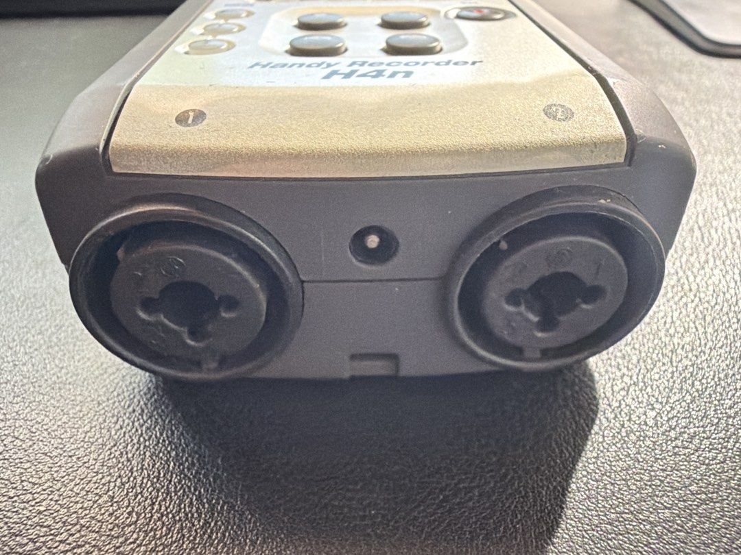 ZOOM H4n Handy Recorder (Category: Voice Recorders) located in Taguig. Submitted by bashl (Listing ID 1442570582, Image 3). Description: NEEDS REPAIR! Does not turn on at the moment. - ZOOM H4n Handy Recorder - Records in stereo or 4-channel mode - Built-in stereo microphone - XLR inputs for external microphones - Records to SD card - USB port for connection - Ideal for field recording and music.
