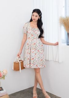 (Category: ) located in . Submitted by dailywears7 (Listing ID 1442870614, Image 1). Description: .