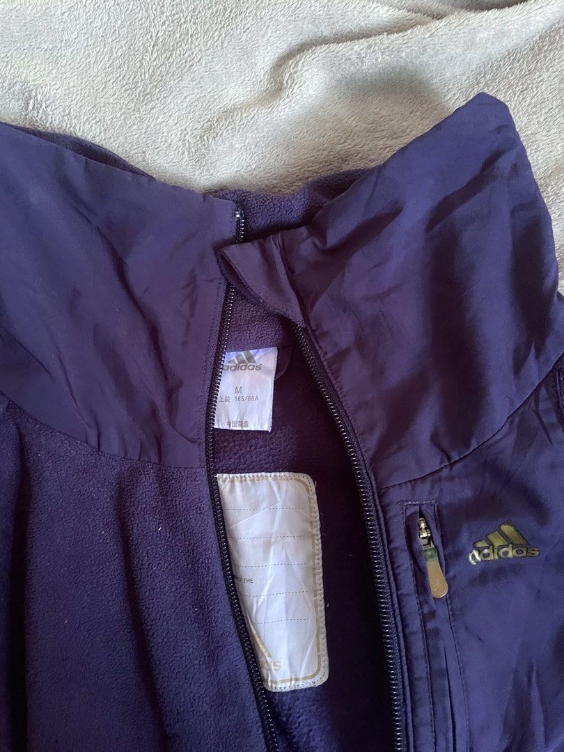 adidas fleece jacket unisex (Category: Coats, Jackets and Outerwear) located in Kidapawan. Submitted by randompreloved1 (Listing ID 1442802395, Image 3). Description: .