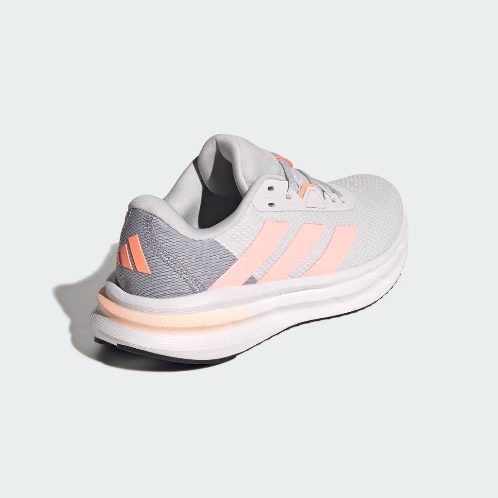 adidas running shoes galaxy 7 w (Category: Sneakers) located in Cabanatuan. Submitted by eihcin (Listing ID 1442890278, Image 2). Description: - Cushioned sole for comfort - Lace-up closure - Adidas branding on side and heel - Perfect for running or everyday wear 2x lang nagamit RFS: need money MOP: Gcash Courier: J&t and LBC only.