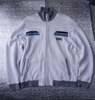 (Category: ) located in . Submitted by vincent_thrift (Listing ID 1442873972, Image 1). Description: .