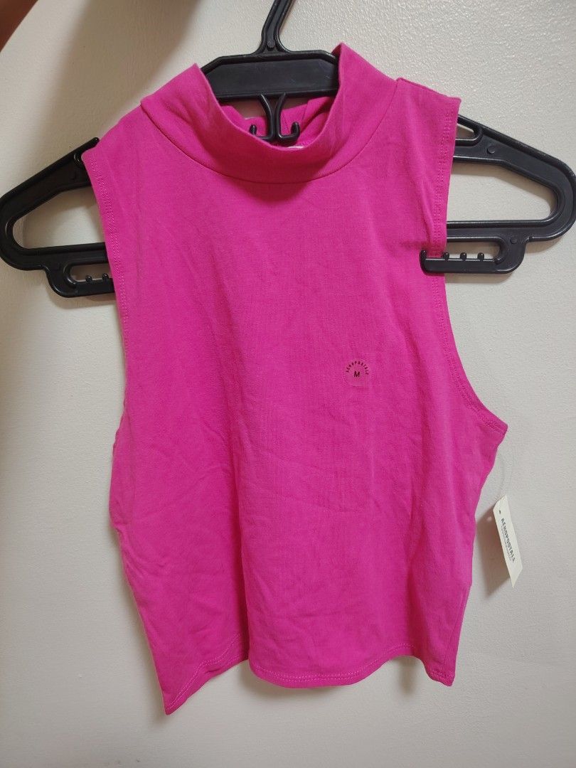 Aeropostale pink top original with tag. (Category: Activewear) located in Cainta. Submitted by tyra0521 (Listing ID 1442804936, Image 1). Description: .
