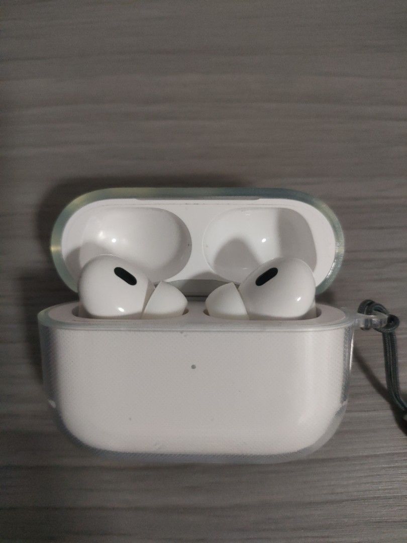 AirPods Pro 2 (2nd generation) with Case