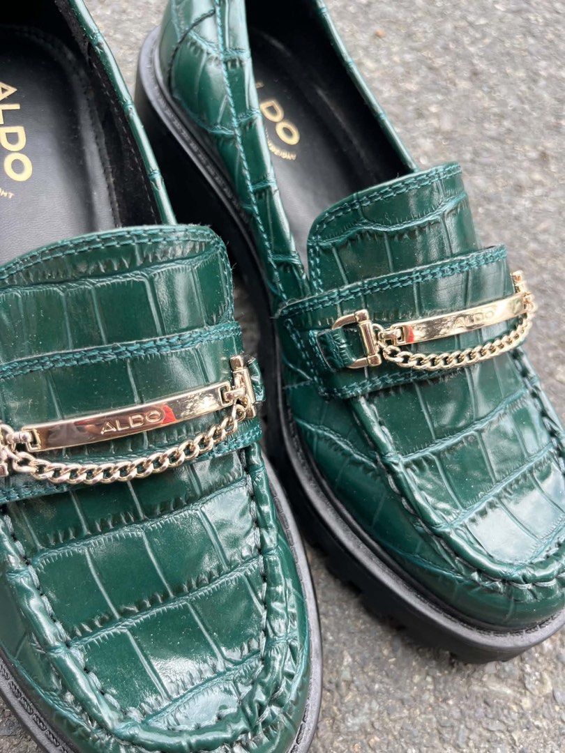 ALDO Green Croc Embossed Chain Loafers (Category: Loafers) located in Manila. Submitted by tenshiii185 (Listing ID 1442792877, Image 3). Description: - Brand: ALDO - Color: Emerald - Style: Loafers - Features: Croc embossed texture, gold chain detail - Sole: Chunky lug sole - Fit: Easy slip-on - Versatility: Perfect for dressing up or down.